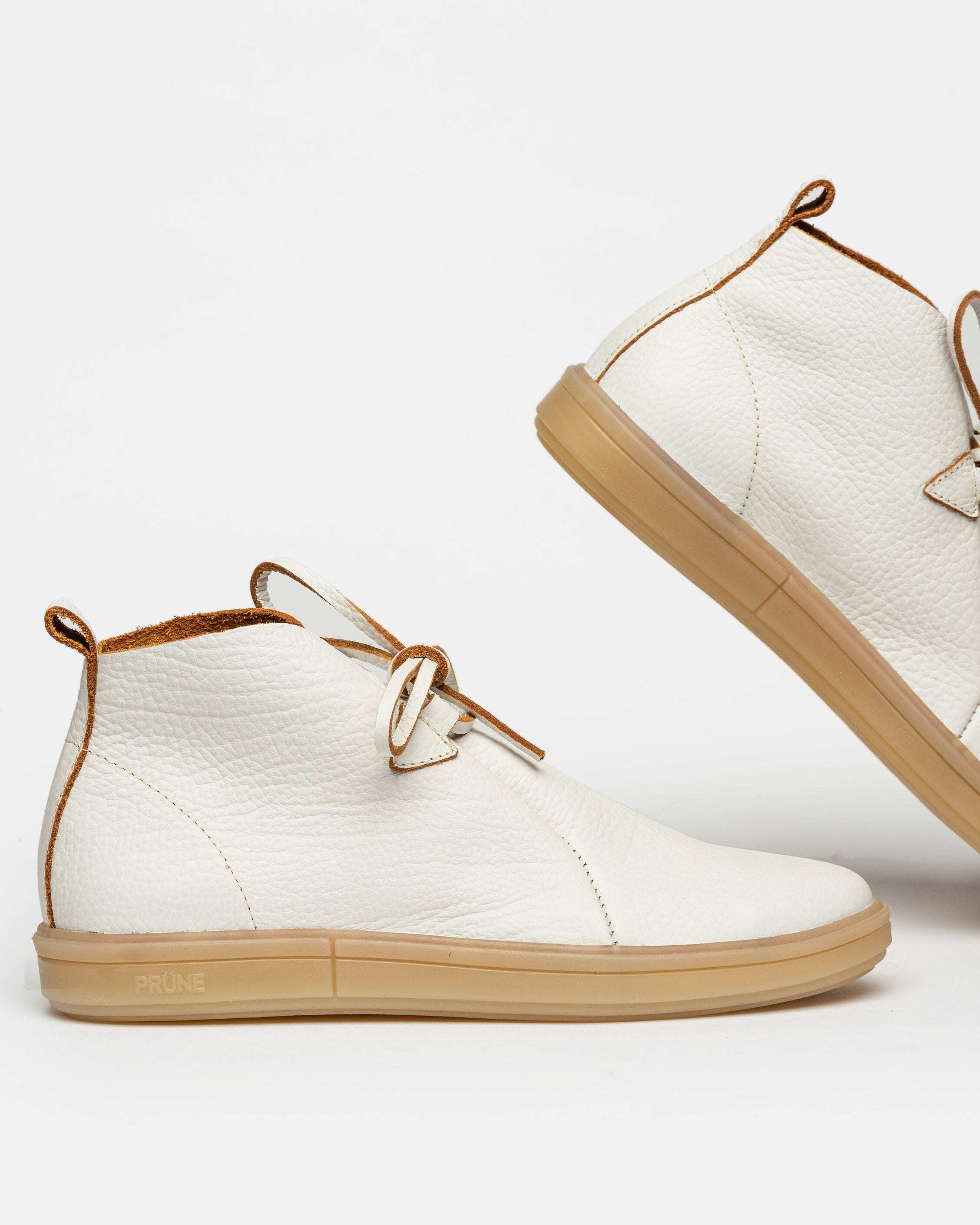 SNEAKER REBECCA EN CUERO GRANEADO