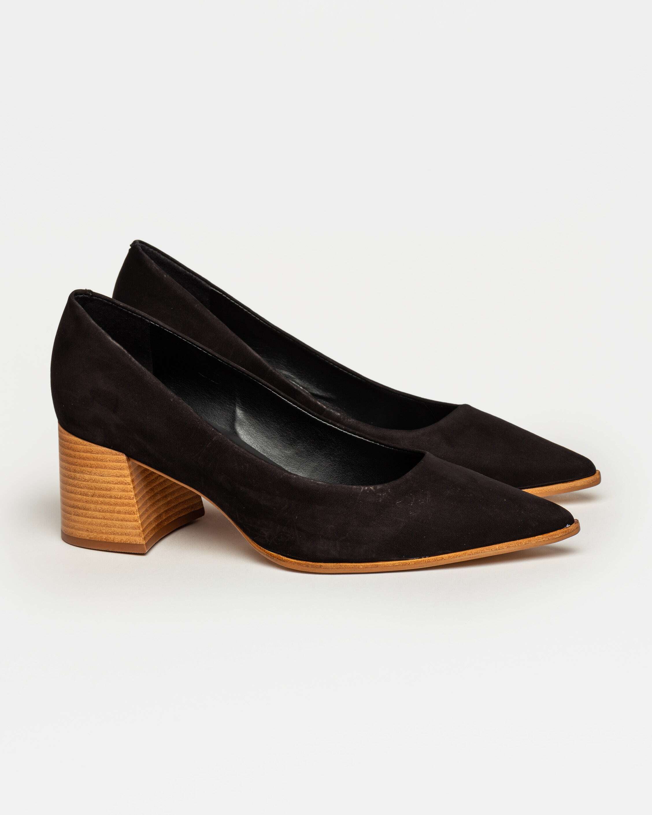 STILETTO EVA EN CUERO NOBUK