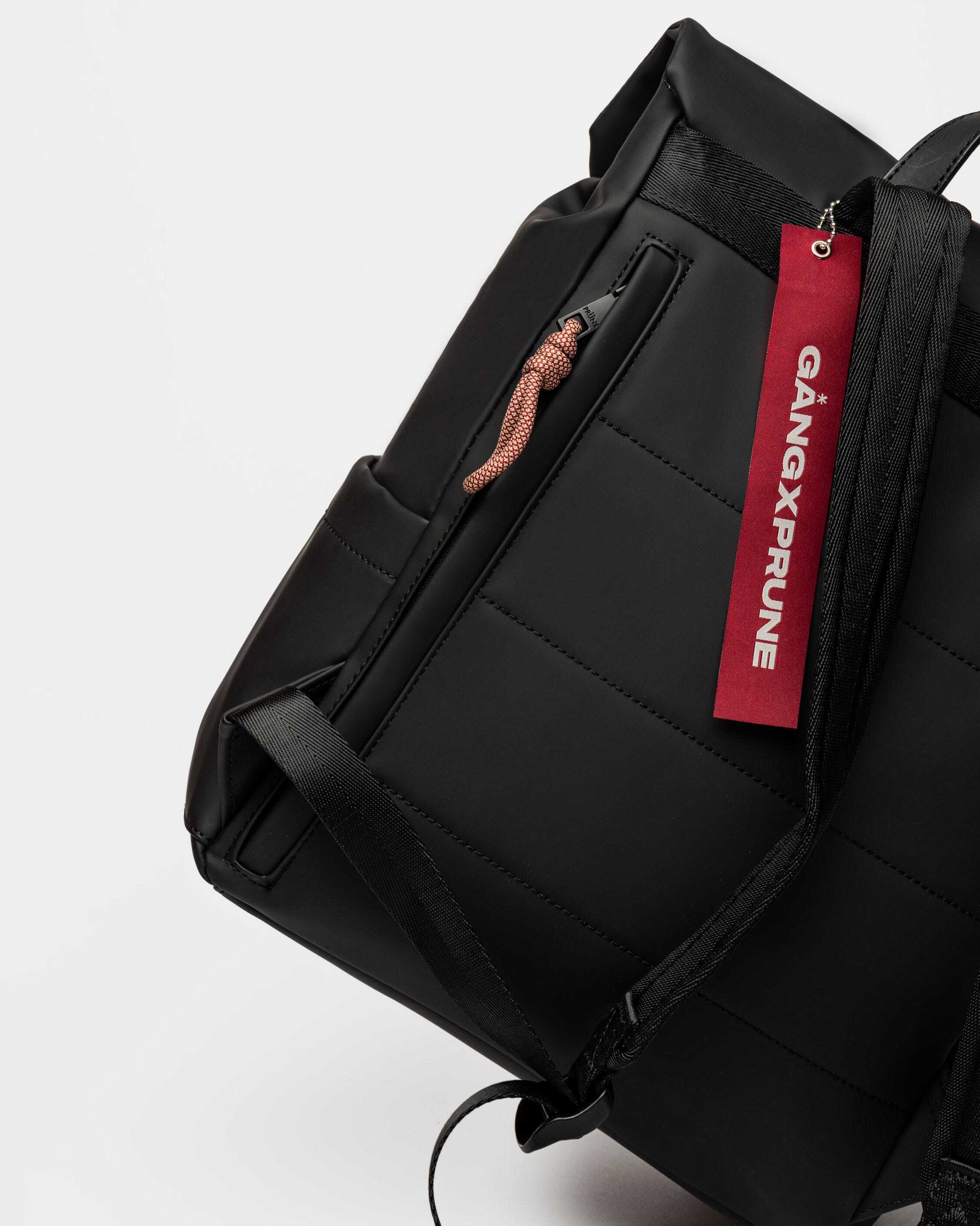 MOCHILA J GANG EN RUBBER