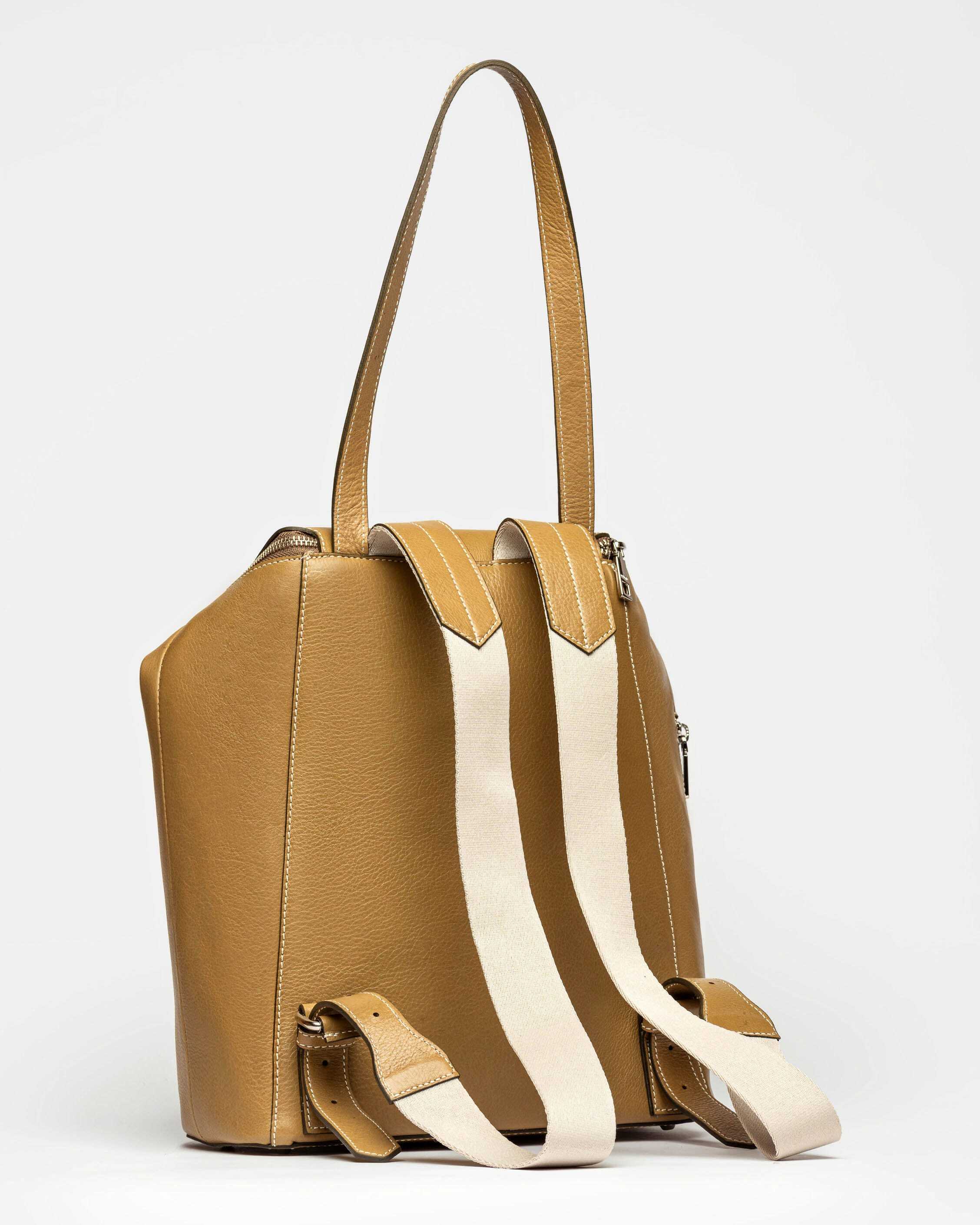MOCHILA MASHENKA EN CUERO VEGETAL LISO