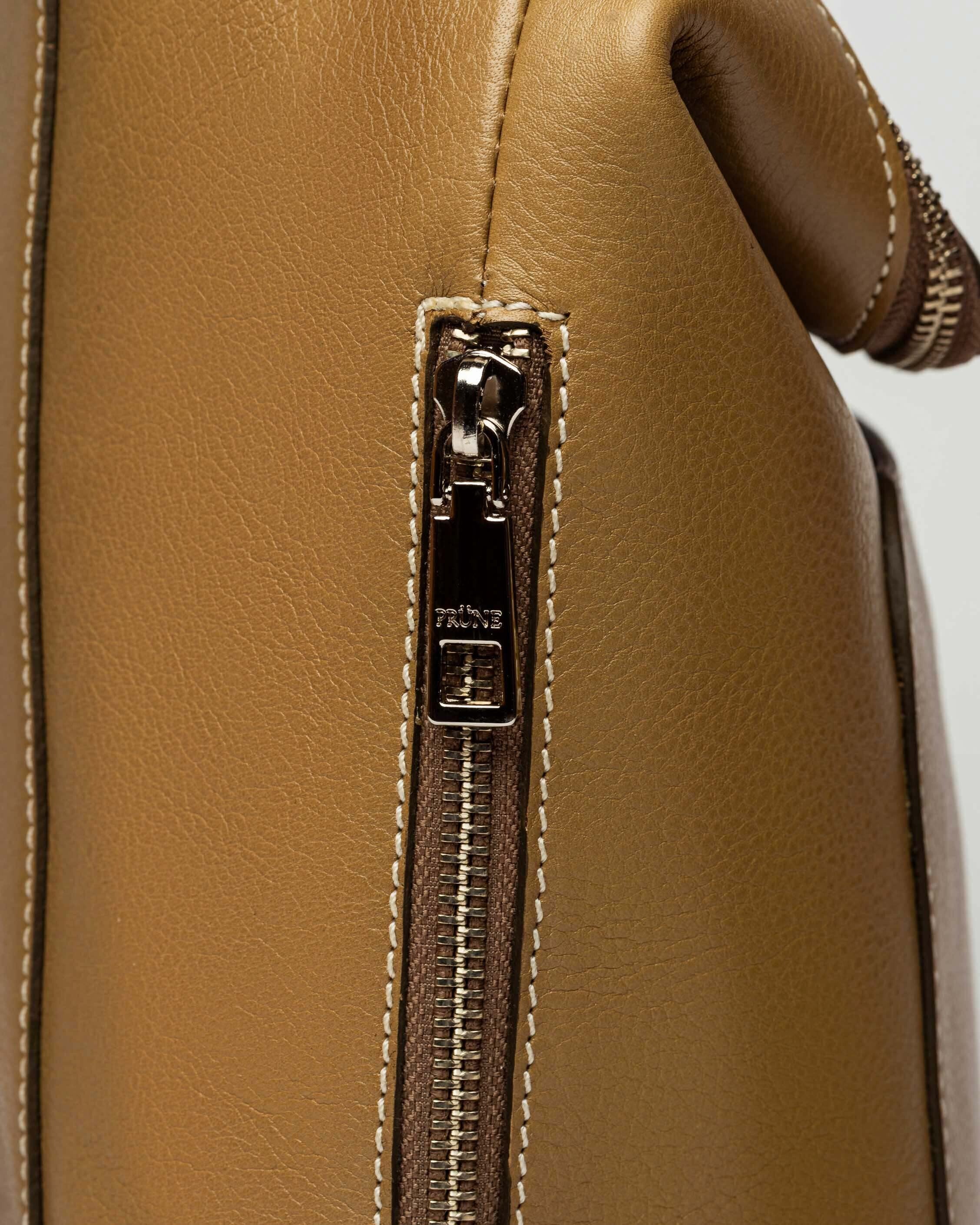 MOCHILA MASHENKA EN CUERO VEGETAL LISO